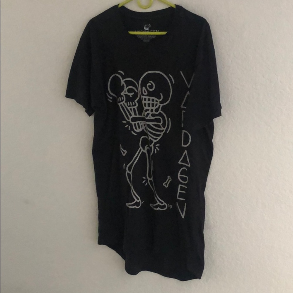 Black tall t shirt